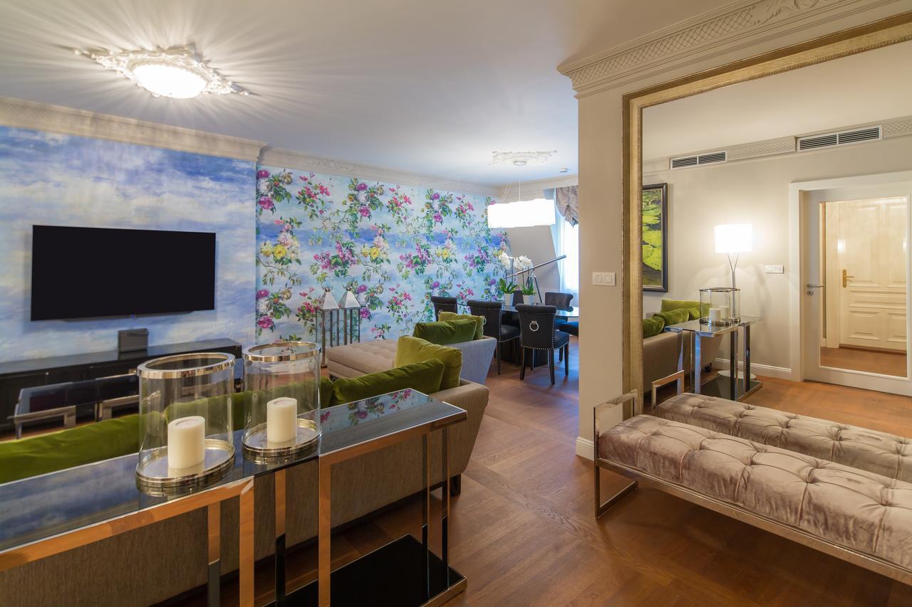 Rubin Luxury Apartments (Adults Only) 卡罗维发利 外观 照片