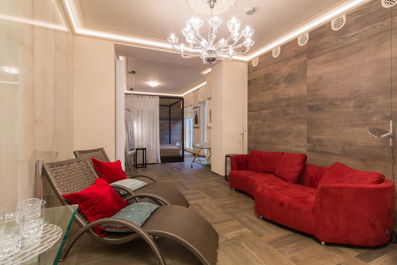 Rubin Luxury Apartments (Adults Only) 卡罗维发利 外观 照片
