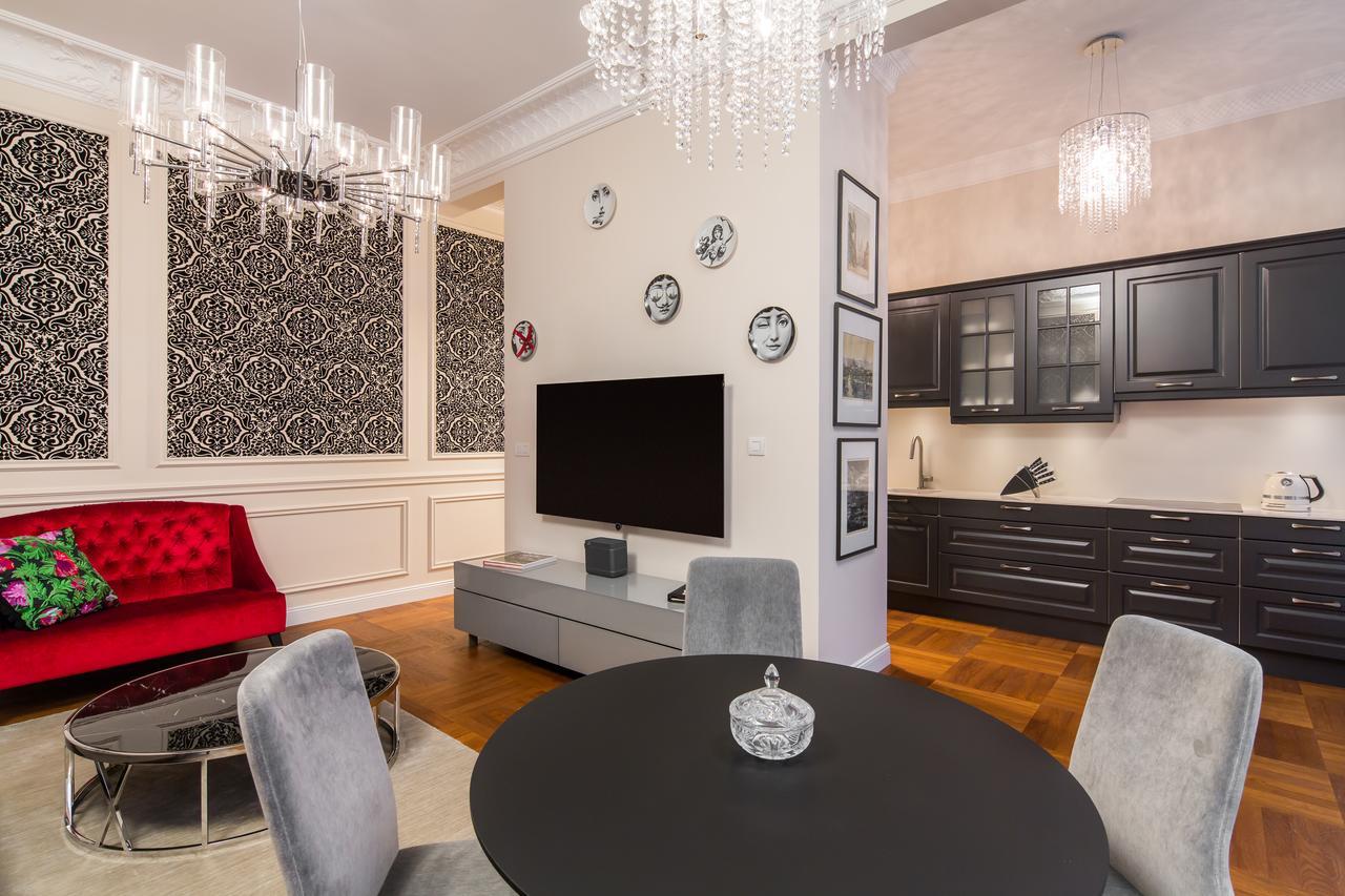 Rubin Luxury Apartments (Adults Only) 卡罗维发利 外观 照片